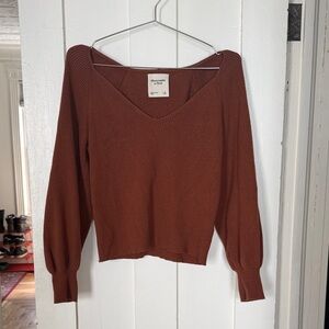 Abercrombie & Fitch Women's V-Neck Ribbed Sweater in Rust Brown